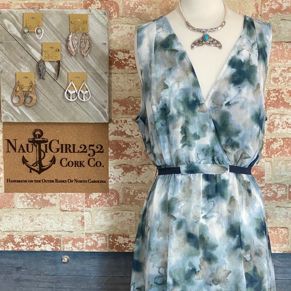 Simply Beautiful 👗 Dress.